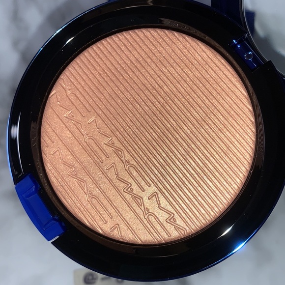NIB SHAFT OF GOLD Extra Dimension Skinfinish MAC Highlighter - Picture 6 of 17